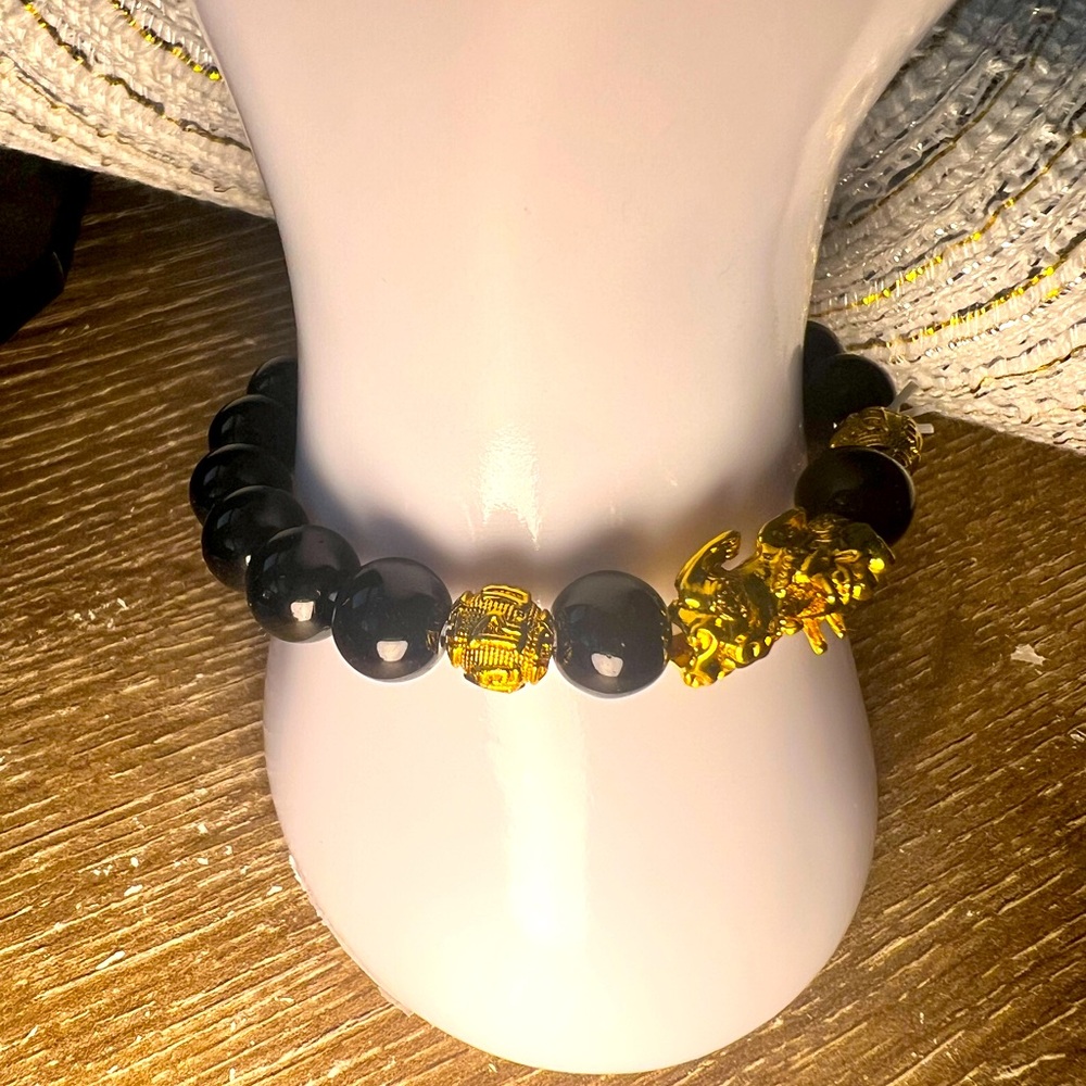 Black and Gold Good Luck Beaded Bracelet